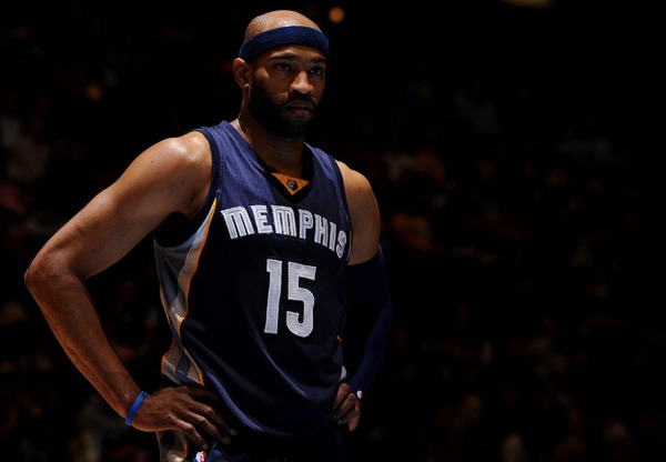 决赛中击败 决赛中击败